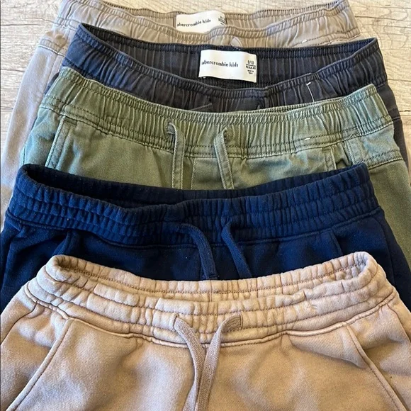 Lot of 5 Abercrombie Kids Assorted Color Shorts Boy’s Size 9/10 - Picture 2 of 12